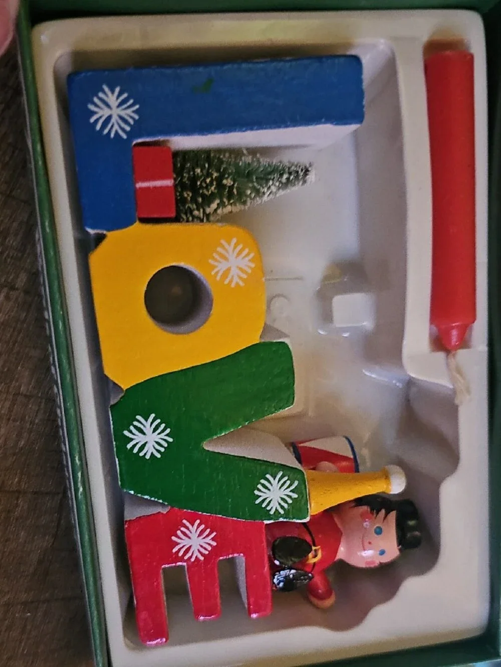 VTG 'Words of Christmas' Holiday Letter Candles PLUS Santa